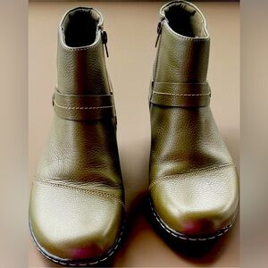 Clarks Collection -Leather Ankle Boots - Ashland Pine Olive